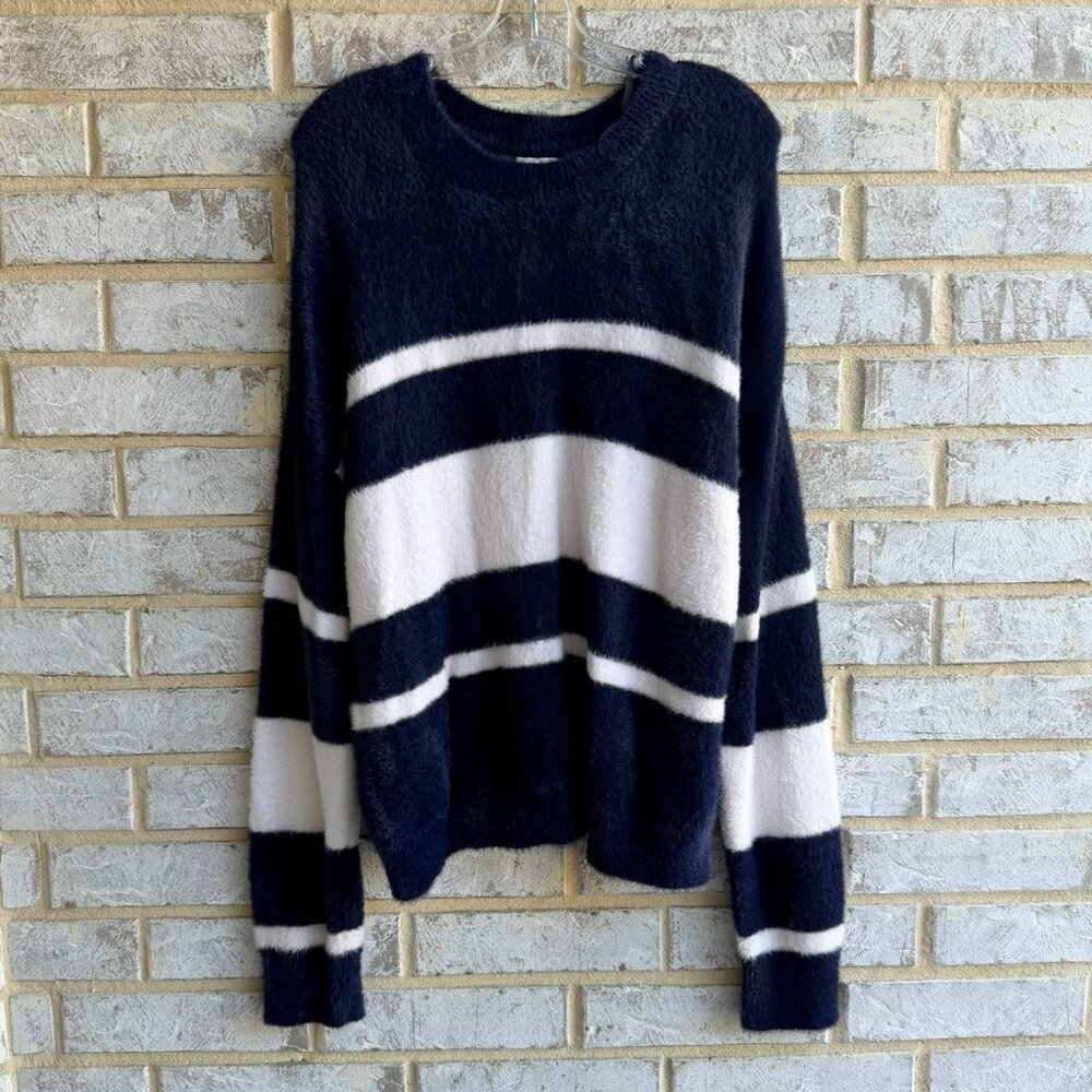 ARULA Blue/White Striped Long Sleeve Crew Neck Soft Sweater  Women's Size 1X.